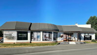 showroom: