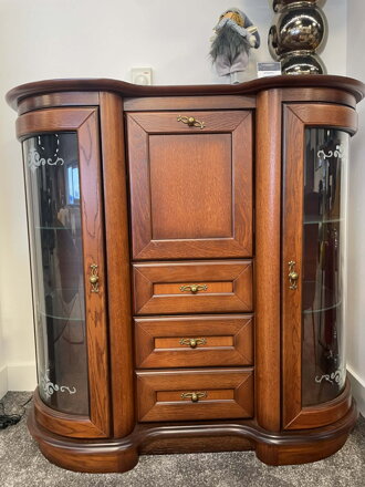 AFRODYTA vitrína  - VÝPREDAJ VÝSTAVNÉHO KUSU