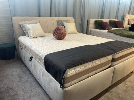 CASSA manželská posteľ 180x200 cm